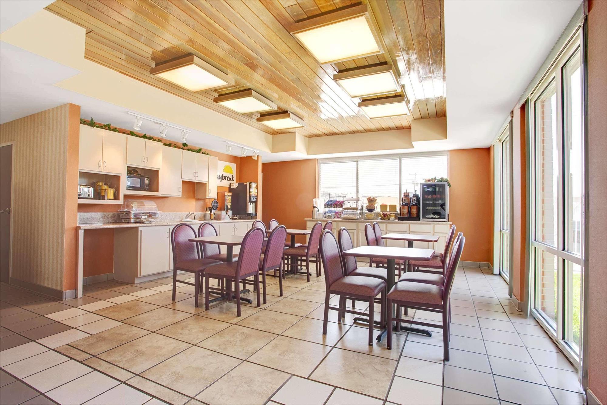 Days Inn & Suites By Wyndham Ridgeland Ngoại thất bức ảnh